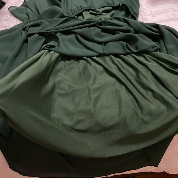 Baltic Born Victoria Off The Shoulder Maxi Dress size Small in hunter green - Picture 8 of 14